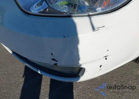 2009 Hyundai Accent Se из США, поврежденный, VIN KMHCN36C09U130962